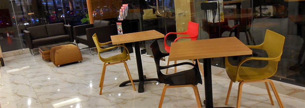 D'Primahotel Itc Mangga Dua Jakarta Extérieur photo
